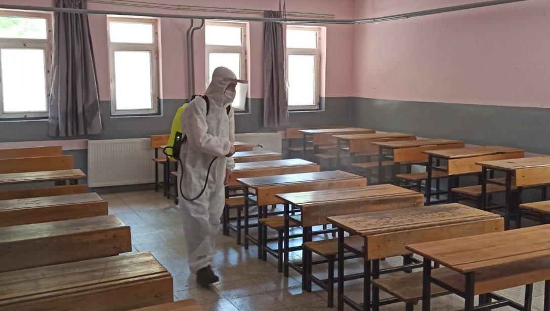 Okullar LGS'den Önce Dezenfekte Edildi 